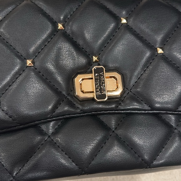 NWT Badgley Mischka Quilted Black Crossbody Bag with Gold Hardware, Studs … - Picture 8 of 8